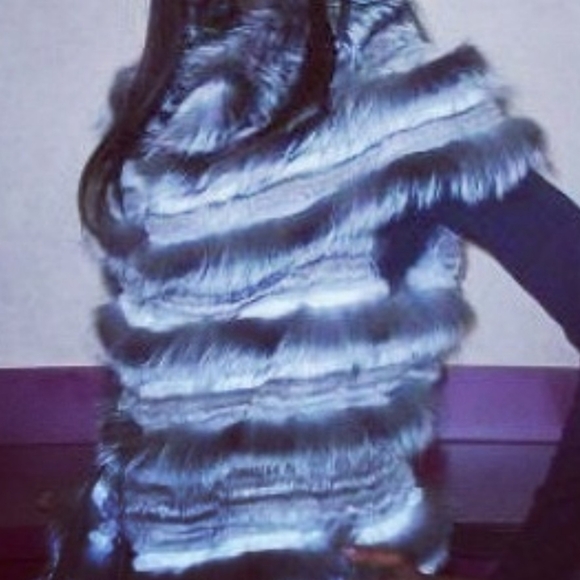 100%  SILVER FUR  VEST  With Rabbit Fur trimming - Picture 4 of 11